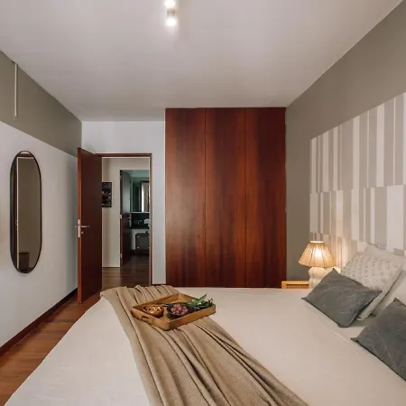 Campania - 2 Bedrooms And Parking In Estrela アパート